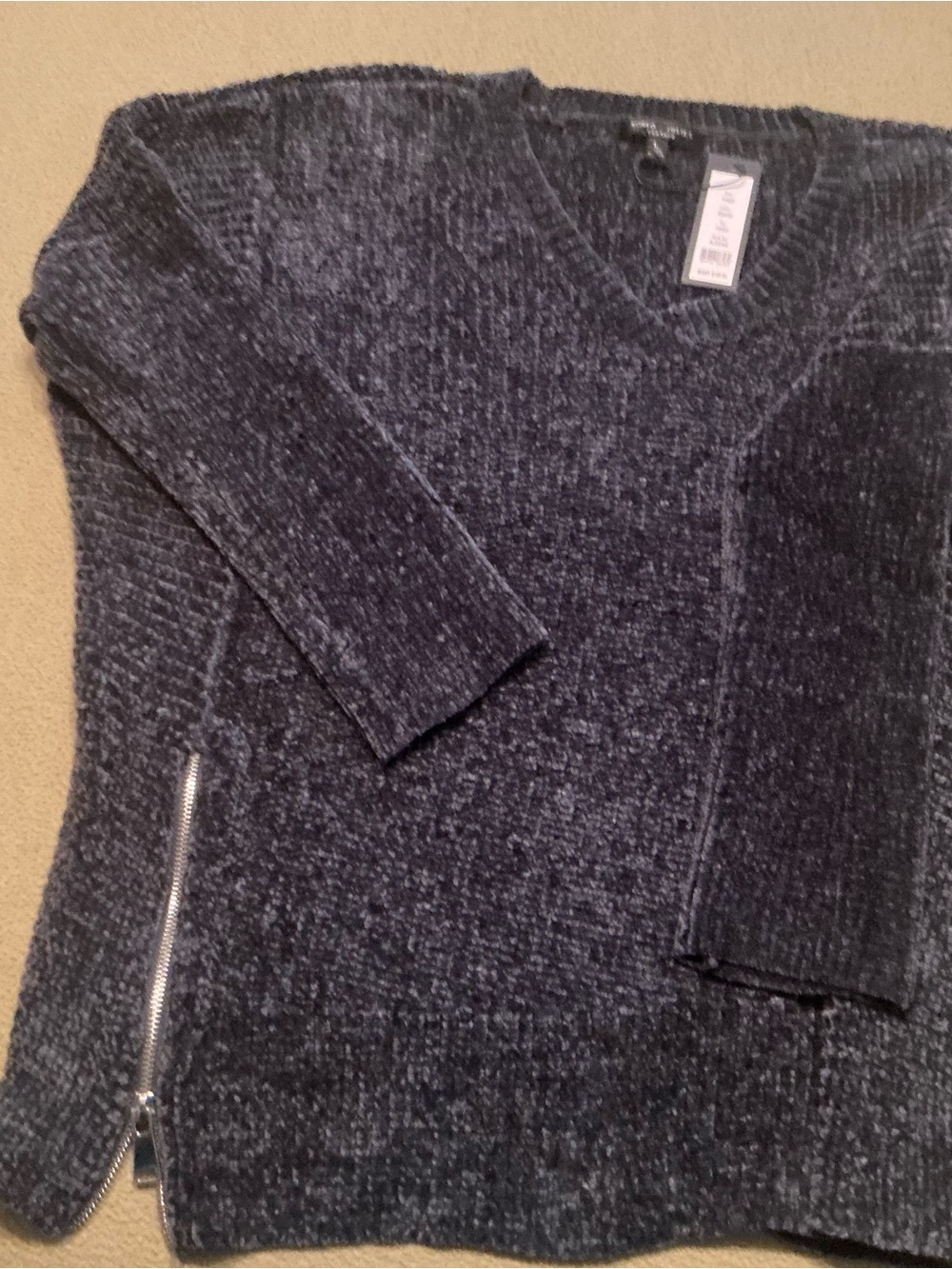Romeo & Juliet Couture Emerald Green Knit Sweater